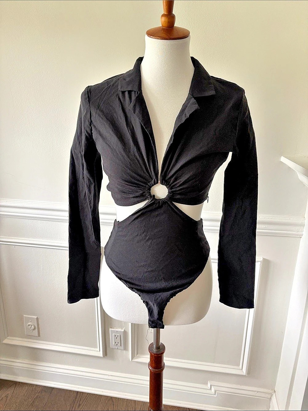 Zara Stretchy Linen Blend Bodysuit Black Cutout small. Used